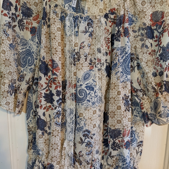 🌲Women's Scoop neck Sheer Size L - Picture 7 of 7